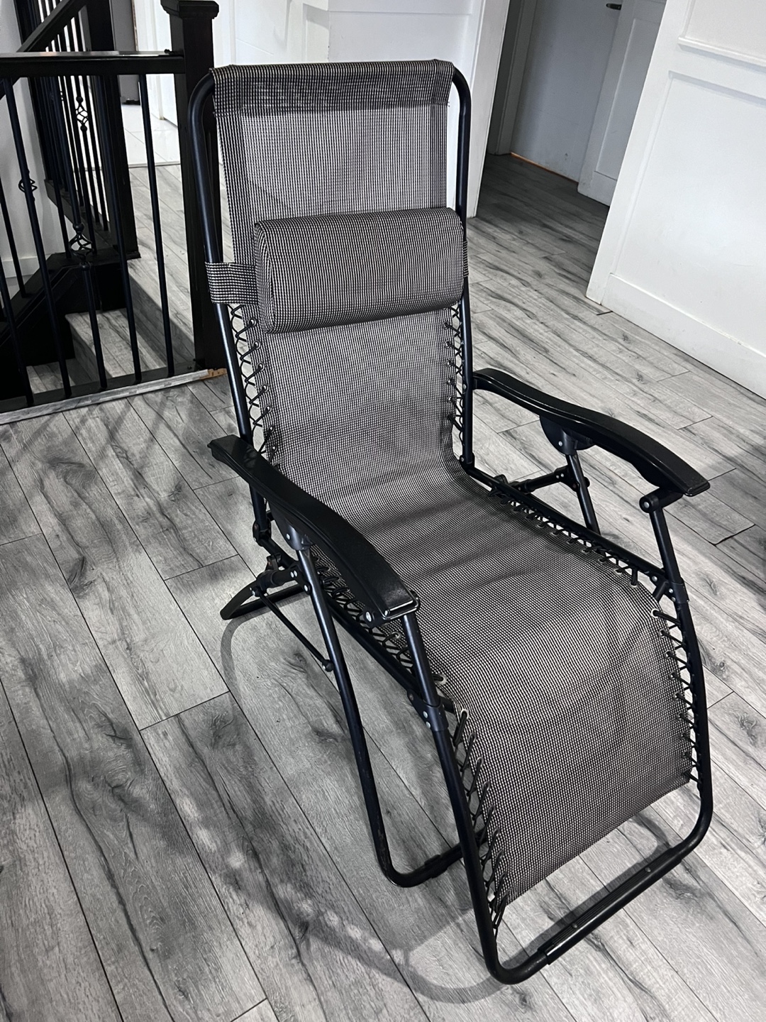 Zero Gravity Lounge Chair/ Sun Deck Chair