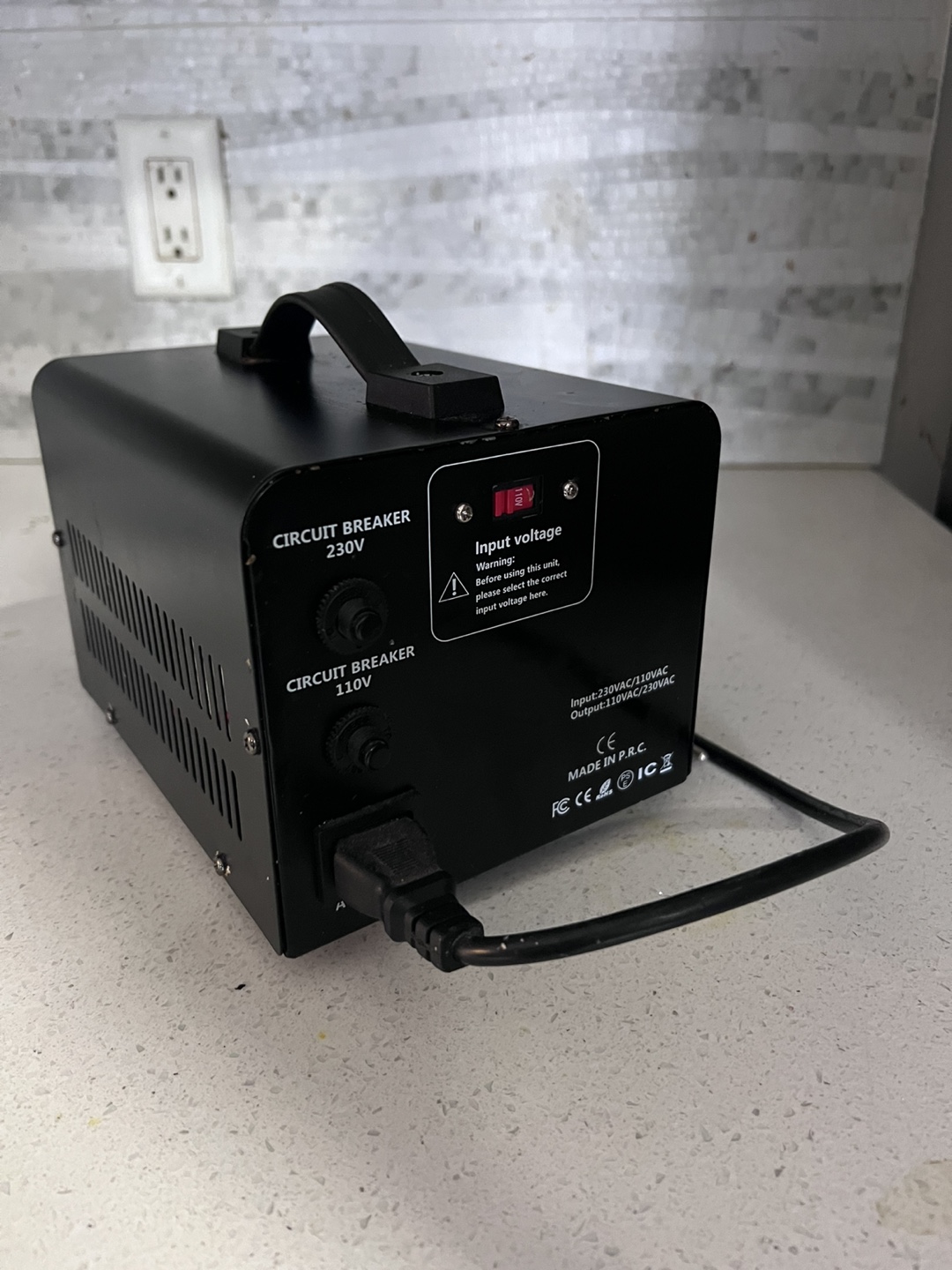 Step Up/ Step Down Voltage Transformer 110V/ 220V- 2000 Watt - photo 4