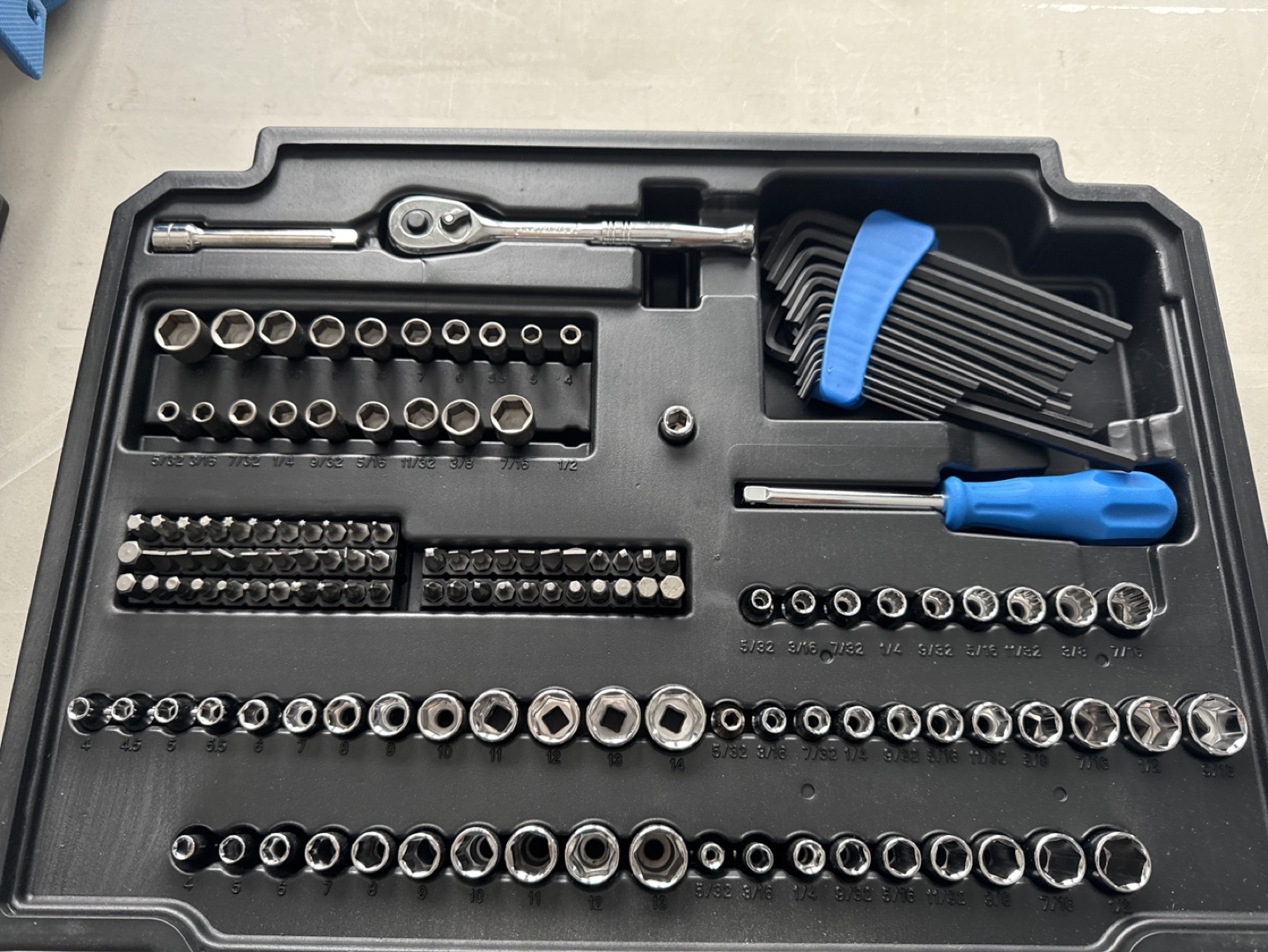 Mastercraft Mechanics Tool Set - photo 4
