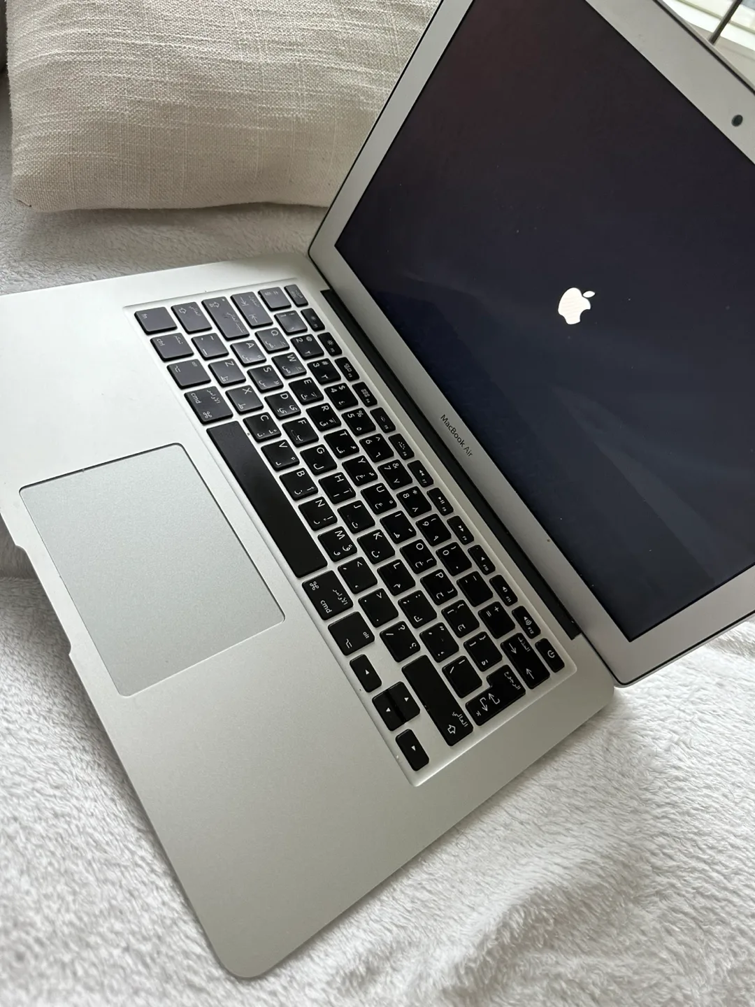 MacBook Air 13” -2015 image indicator(4)