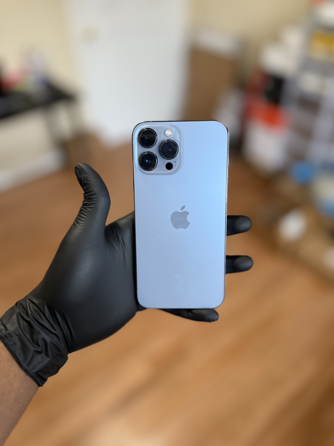 iPhone 13 Pro Max unlocked - photo 2