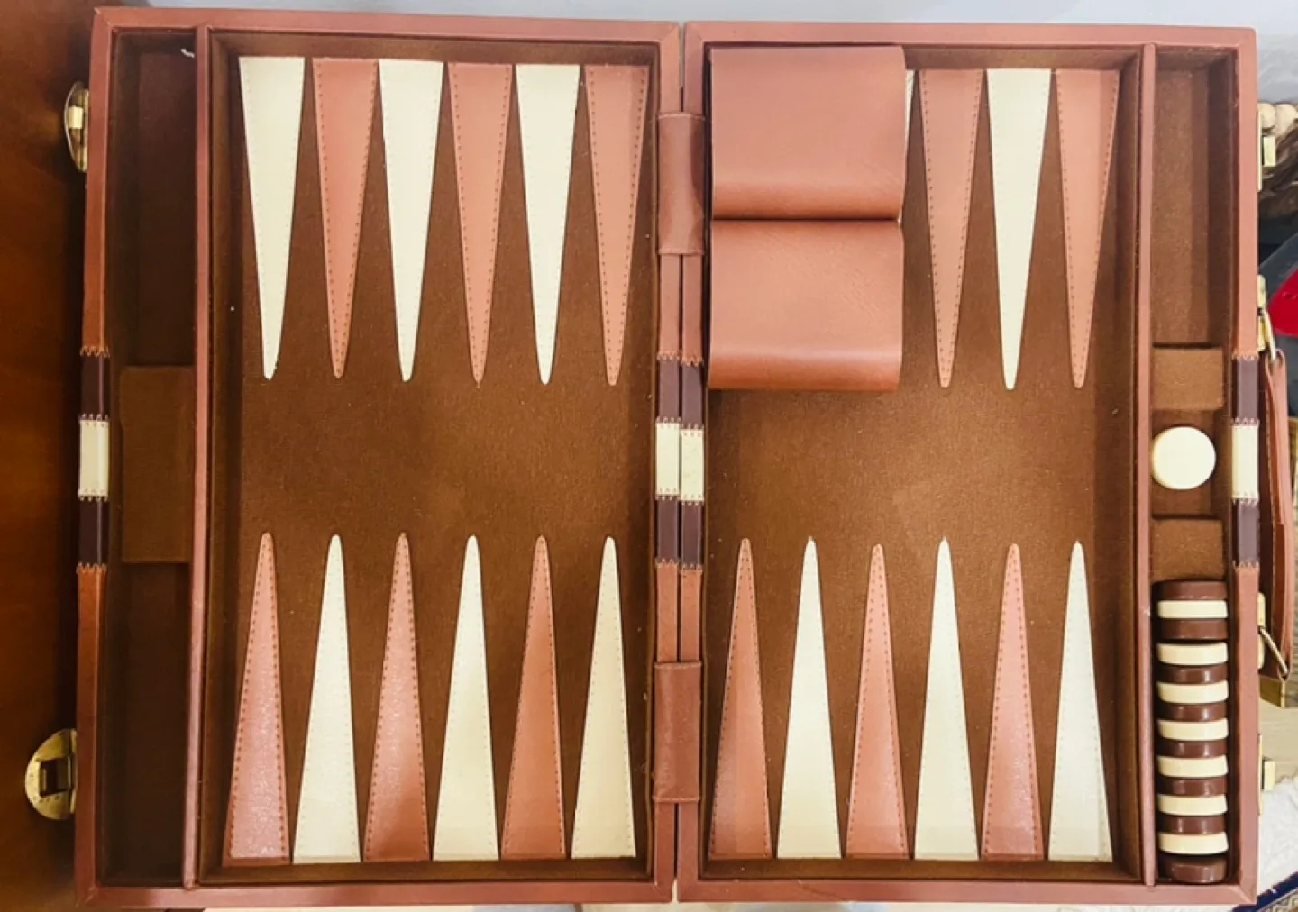 Vintage Backgammon Set image indicator(3)