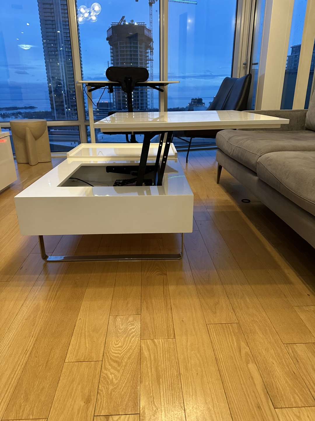 White Lift Top Coffee Table