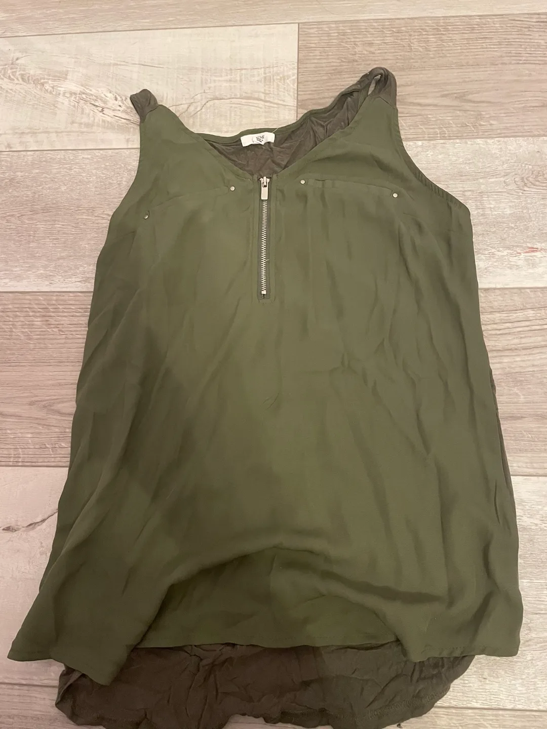 9 Piece Women's Clothing Bundle image indicator(2)