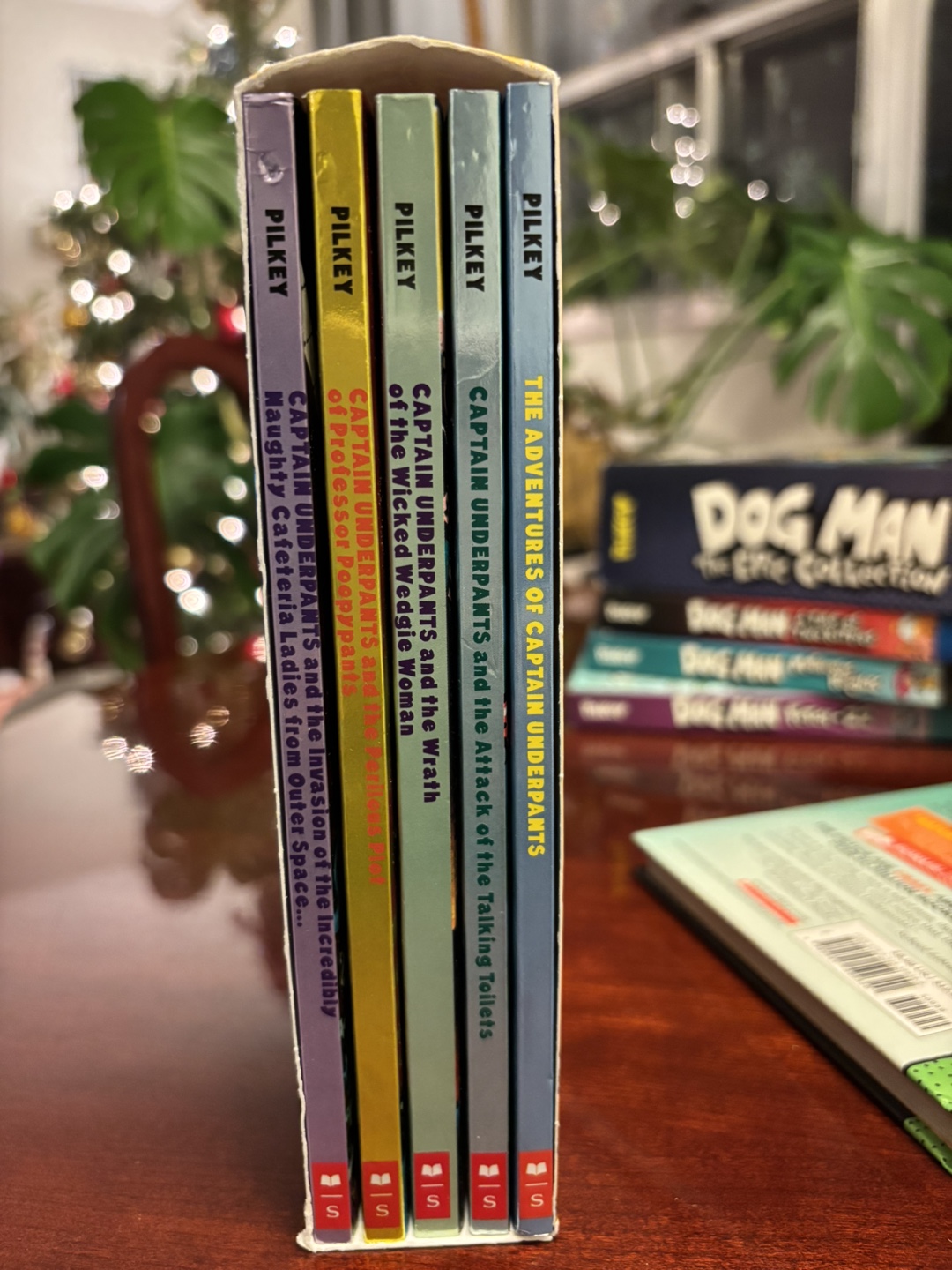 Captain Underpants New Collection + 1 Hard Cover - photo 3