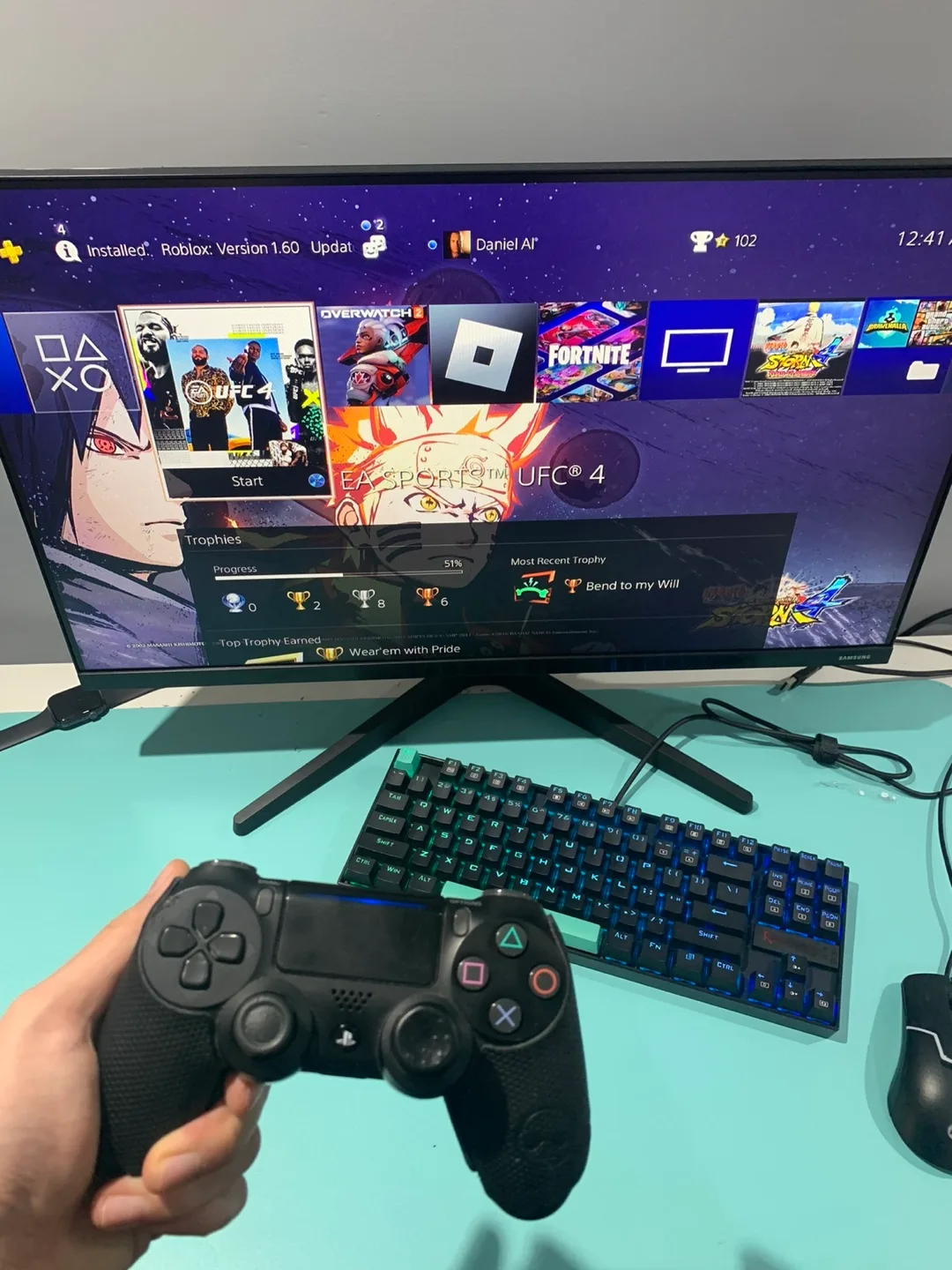 PS4 Slim with 2 Controllers, 2 games and all cables image indicator(2)