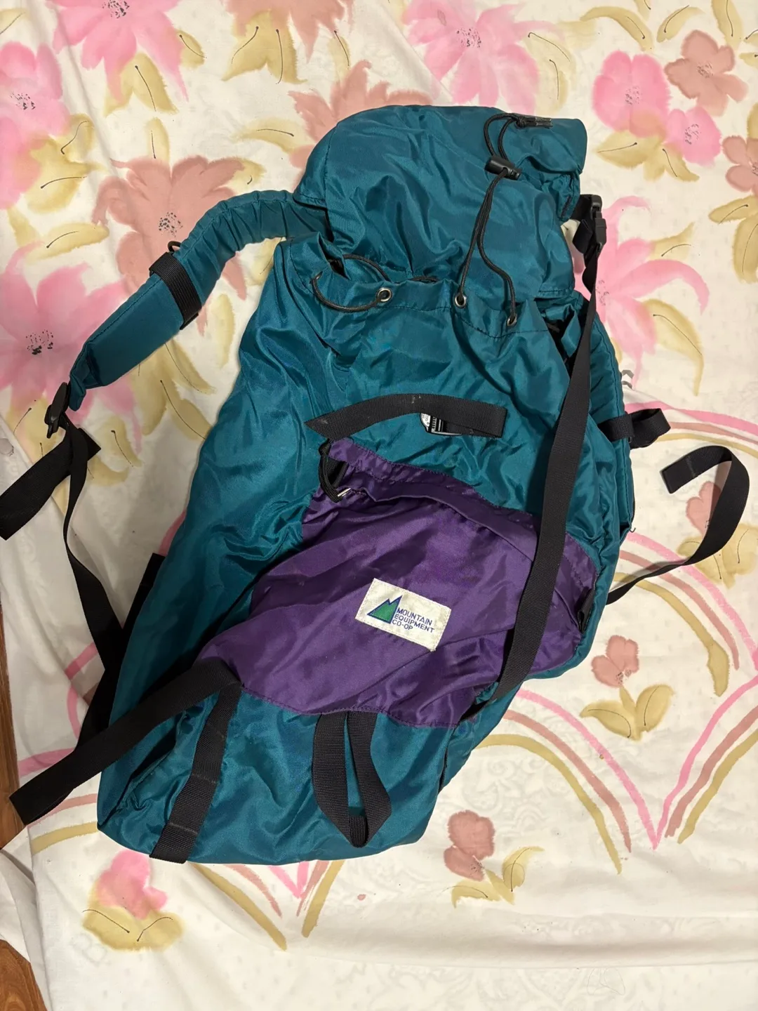 Mountain Equipment Co-op Backpack image indicator(2)