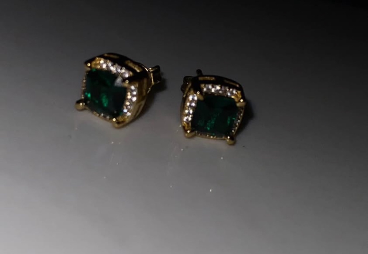 Emerald Green Stud Earrings - photo 3
