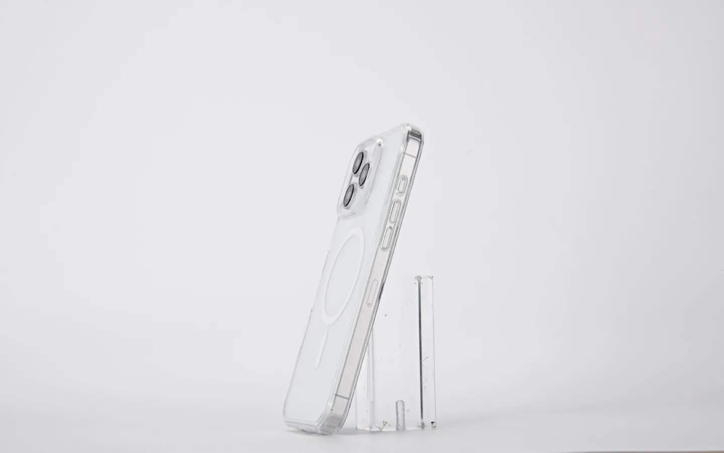 iPhone 16 Pro Max Transparent Acrylic Case Shockproof MagSafe image indicator(4)