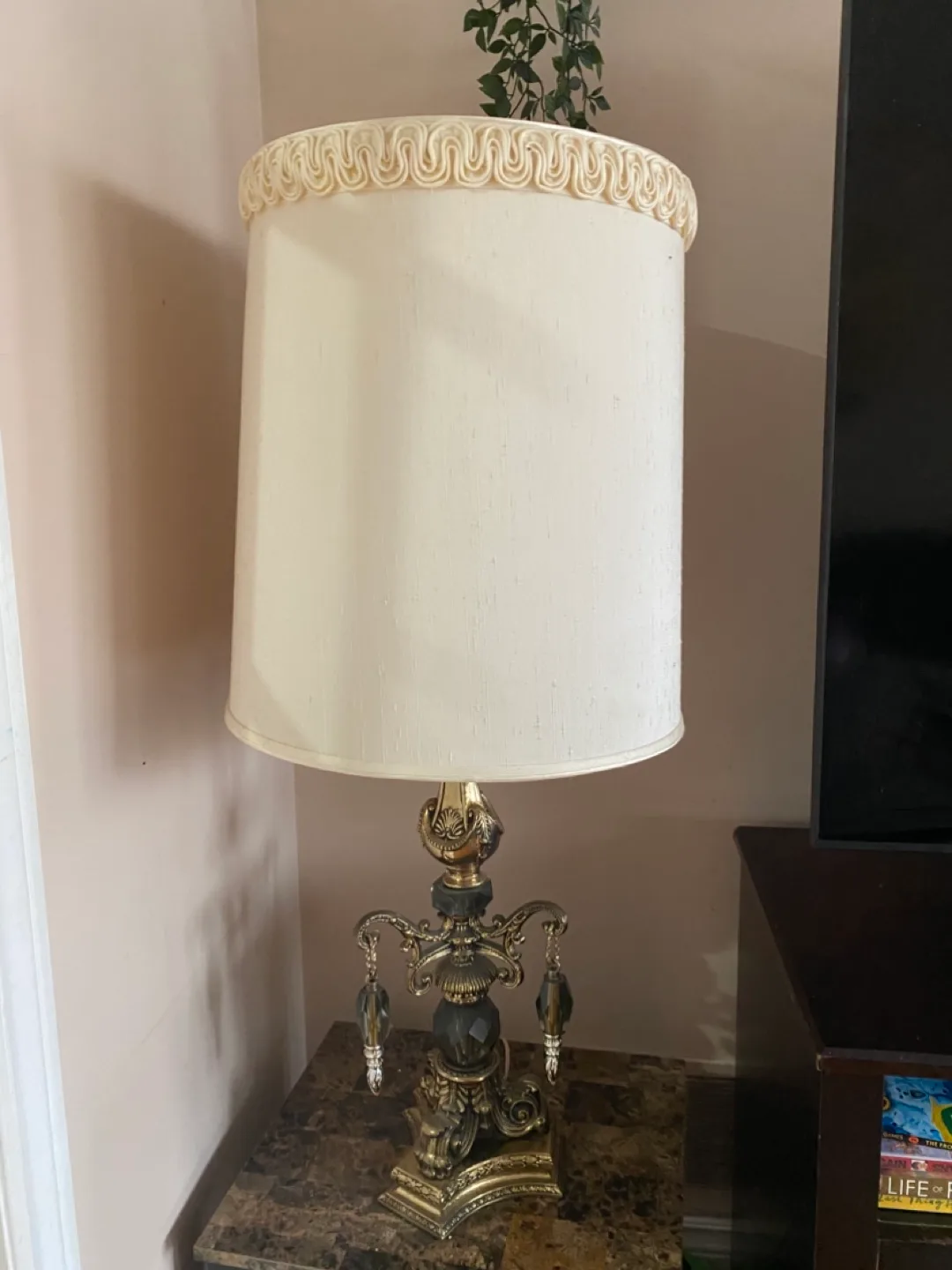 Ornate Gold Table Lamp with Crystal Accents image indicator(2)