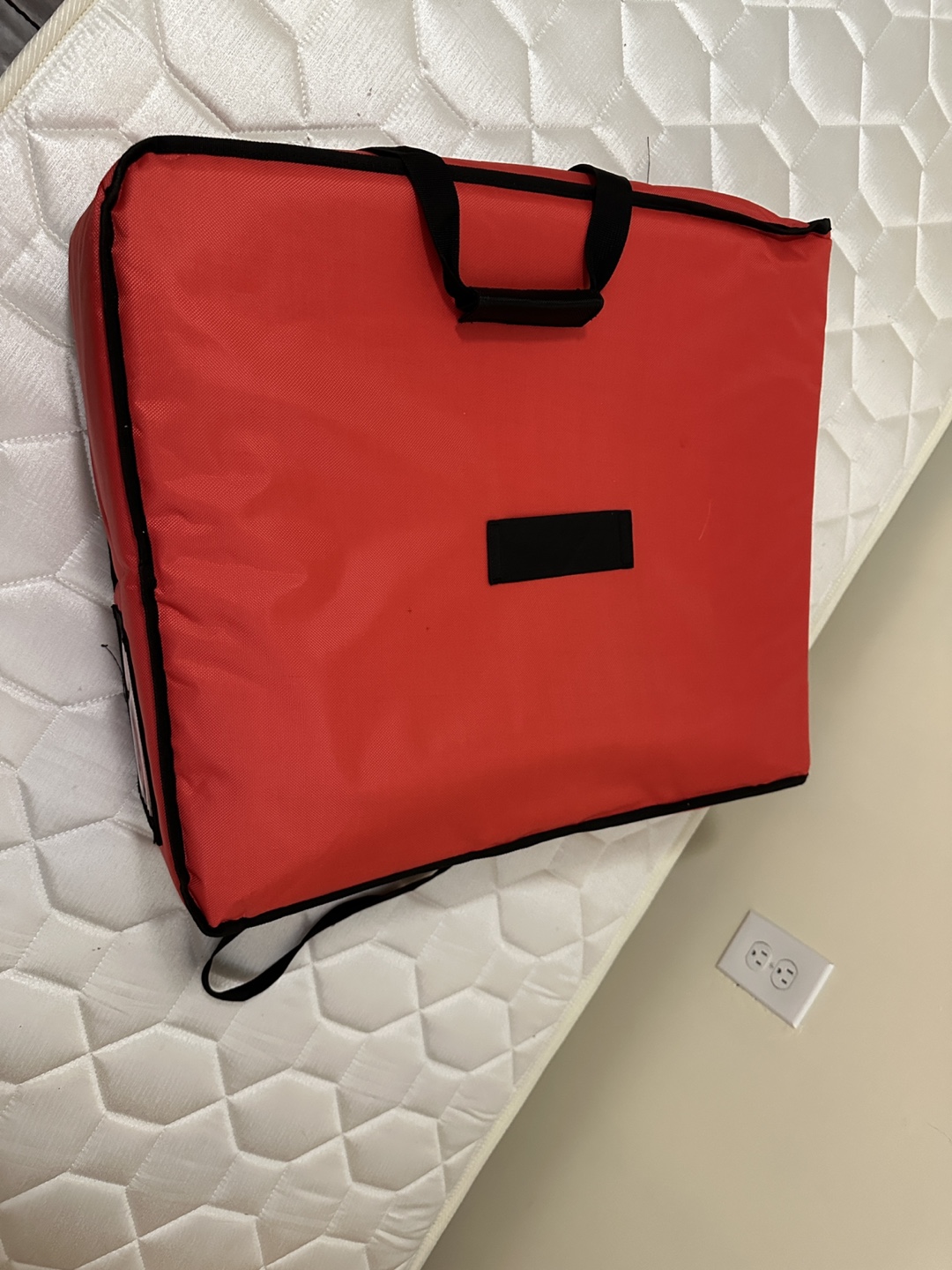 SkipTheDishes Insulated Delivery Bag - photo 5