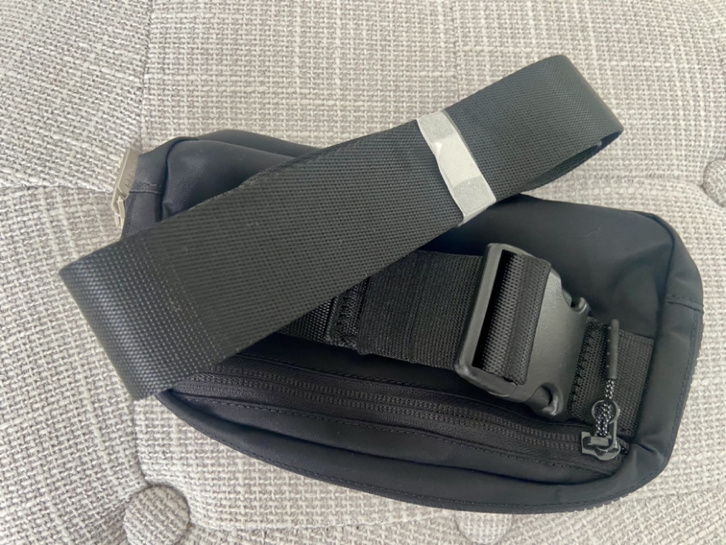 Lululemon Everywhere Belt Bag - photo 3