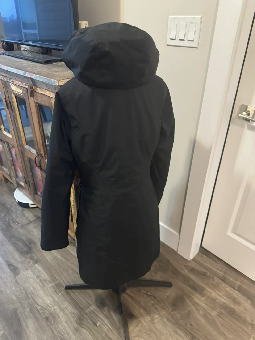 The North Face Women's Insulated Winter Jacket image indicator(4)