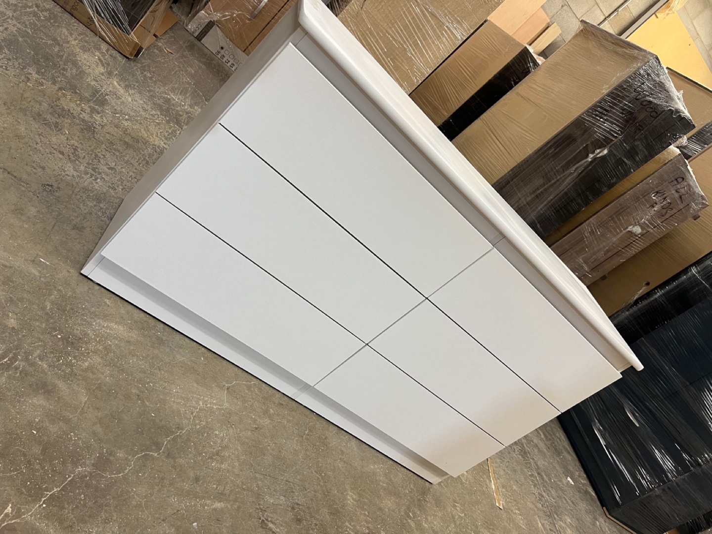 White 6-Drawer Dresser