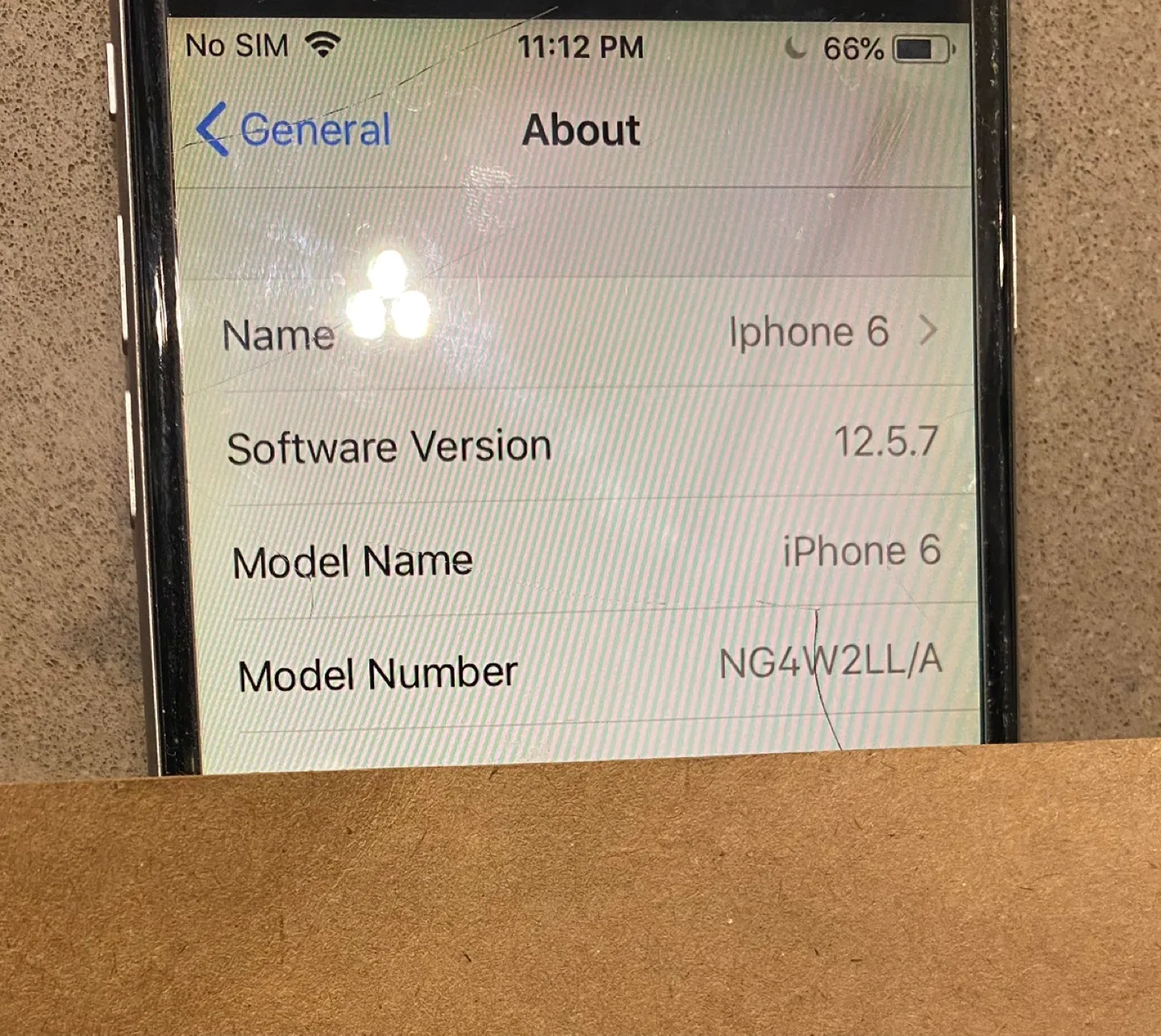 Apple iPhone 6 - 83% Battery life - Silver image indicator(3)