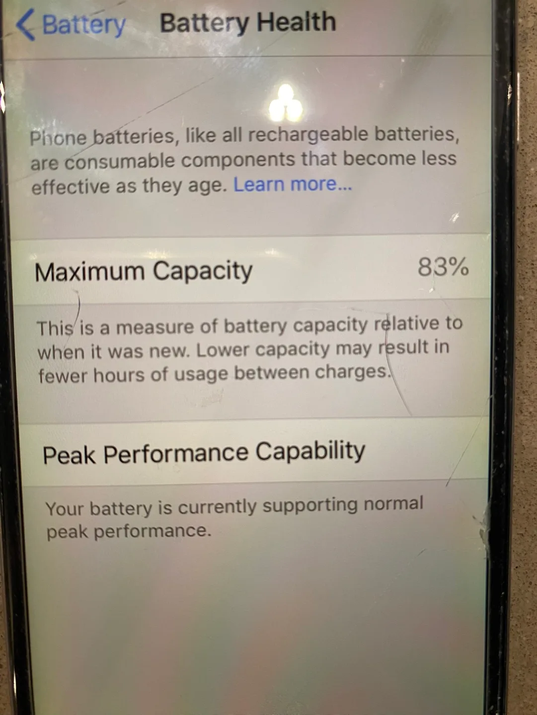 Apple iPhone 6 - 83% Battery life - Silver image indicator(2)