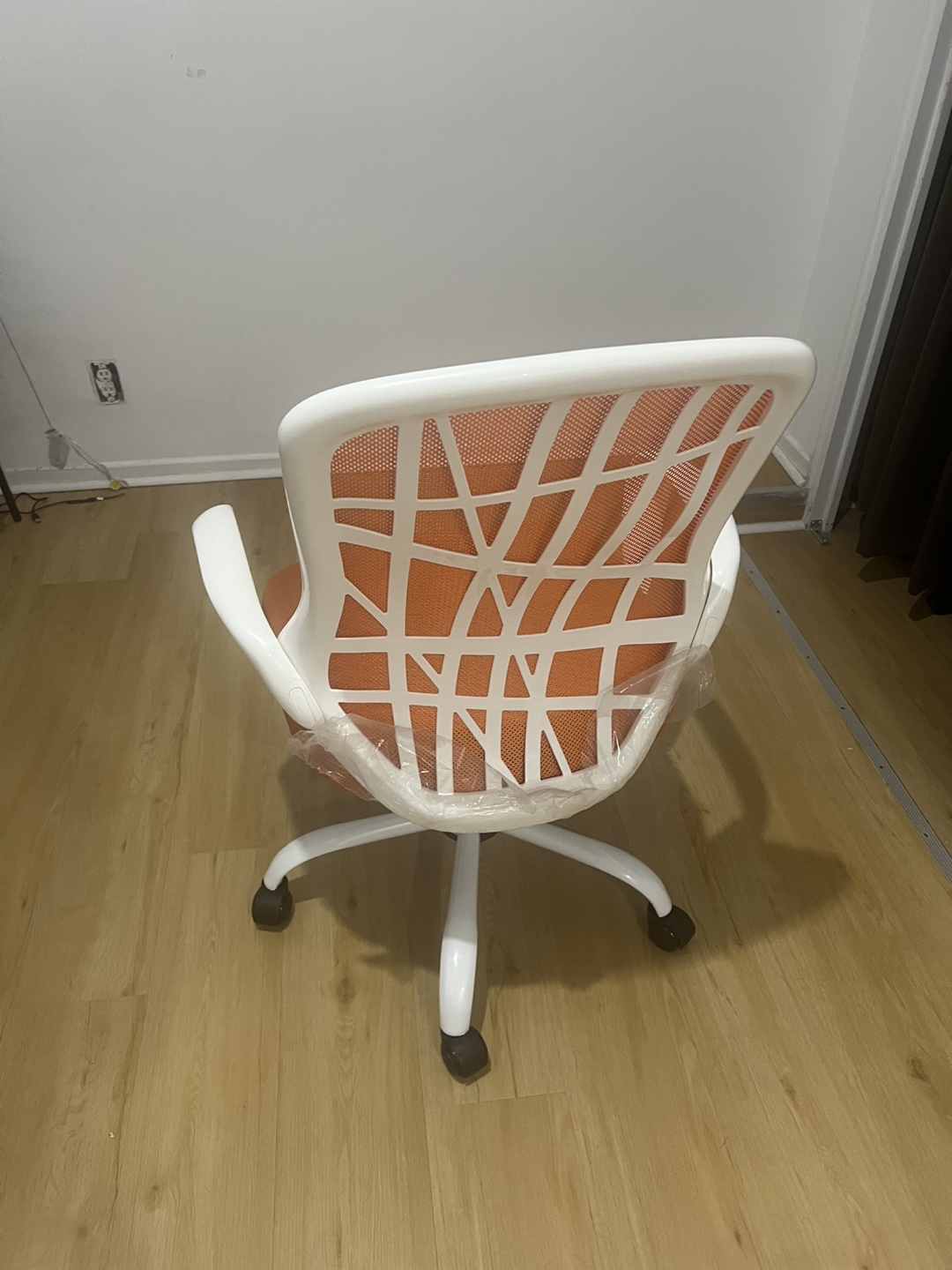 Orange and White Mesh Office Chair - photo 3