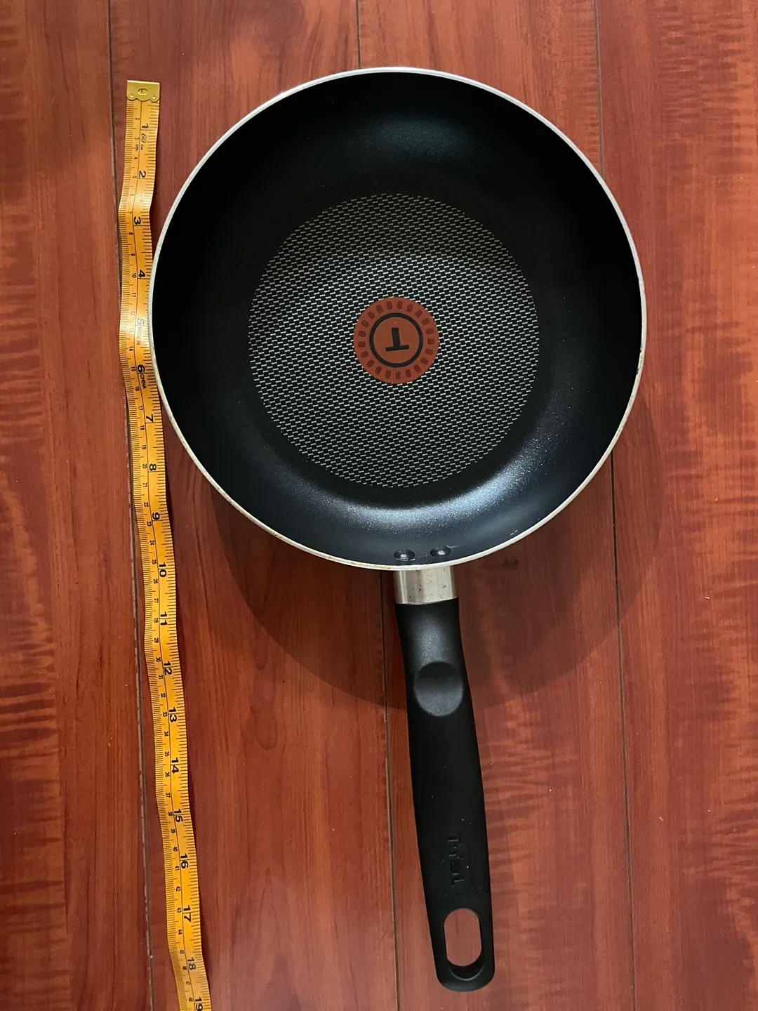 Tefal medium frying pan thumbnail