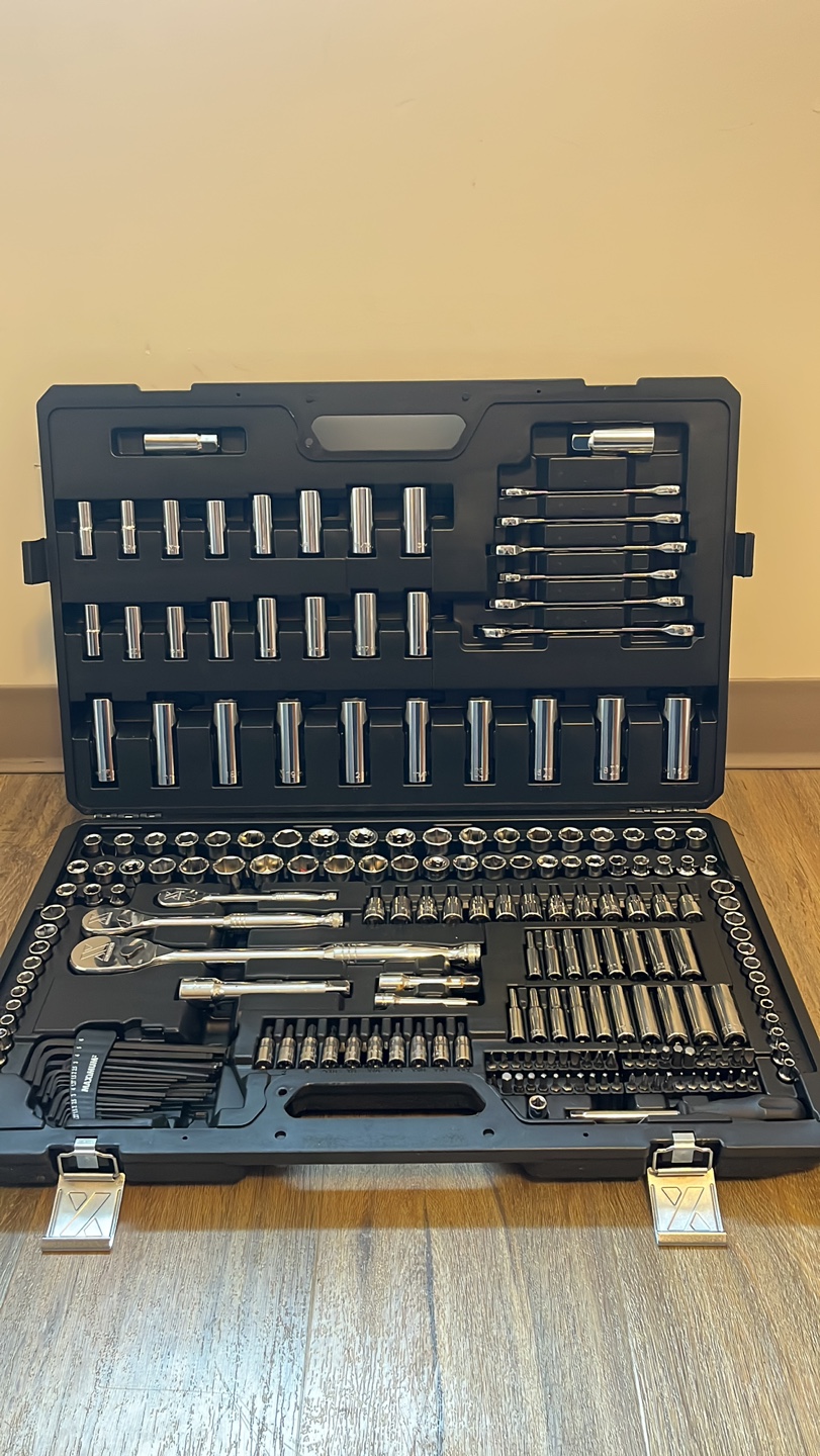 Mechanic's Tool Set