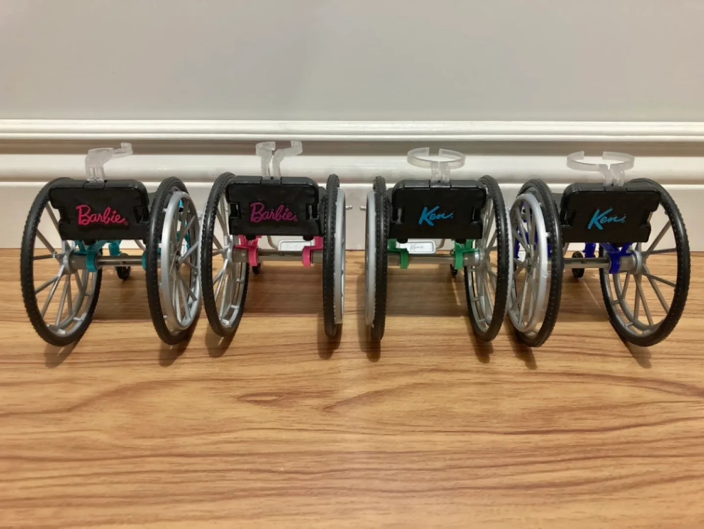 Barbie & Ken dolls wheelchairs image indicator(2)