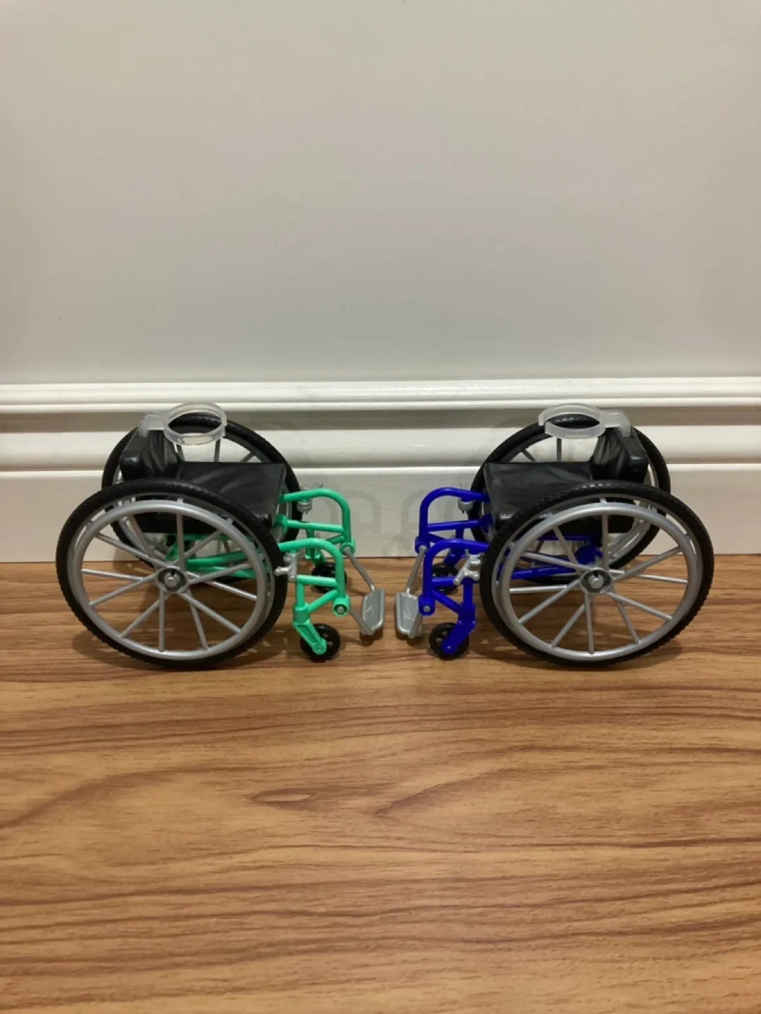Barbie & Ken dolls wheelchairs image indicator(4)