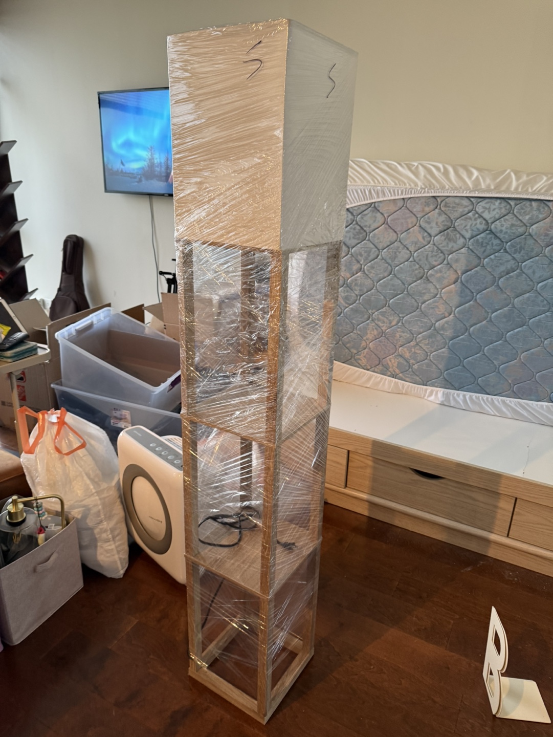 Wooden Floor Lamp with Shelves - photo 3