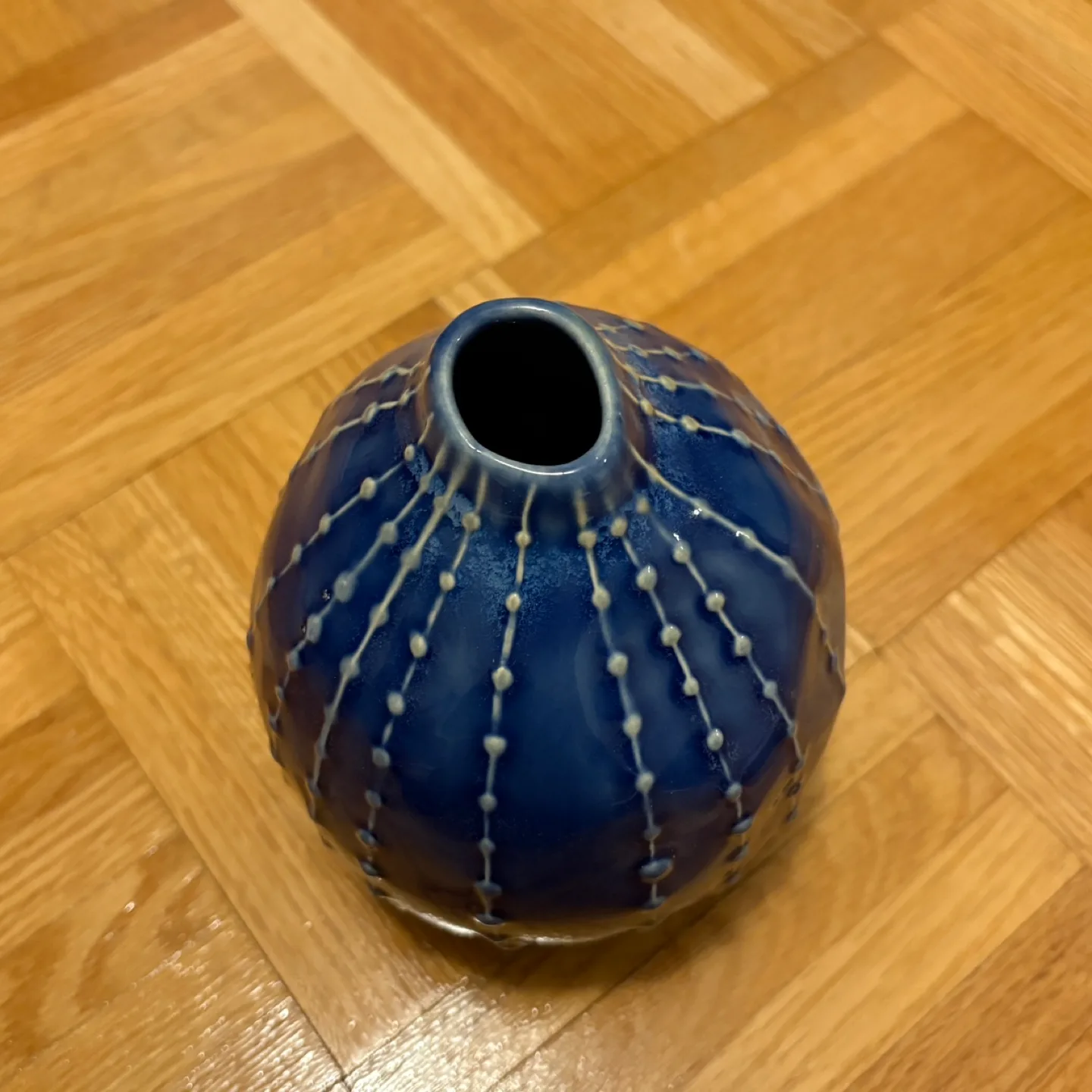 Indigo - Blue Organic Patterned Round Vase - New image indicator(2)