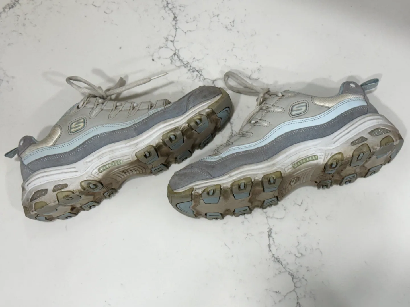 EUC Sketchers D’Lites sneakers WMNS 7.5 image indicator(3)