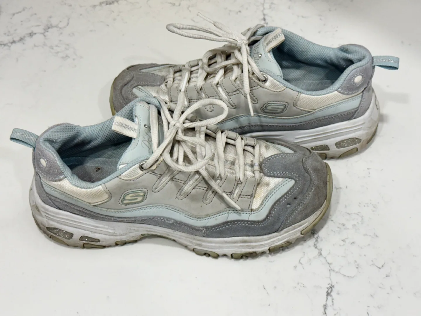 EUC Sketchers D’Lites sneakers WMNS 7.5 image indicator(2)