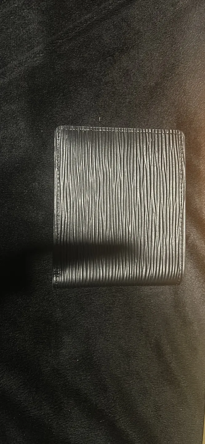 Louis Vuitton Black Wallet image indicator(2)