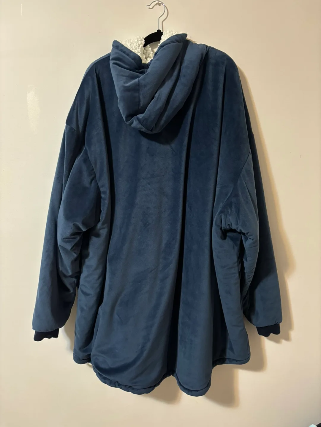 Comfy Blanket Hoodie image indicator(2)