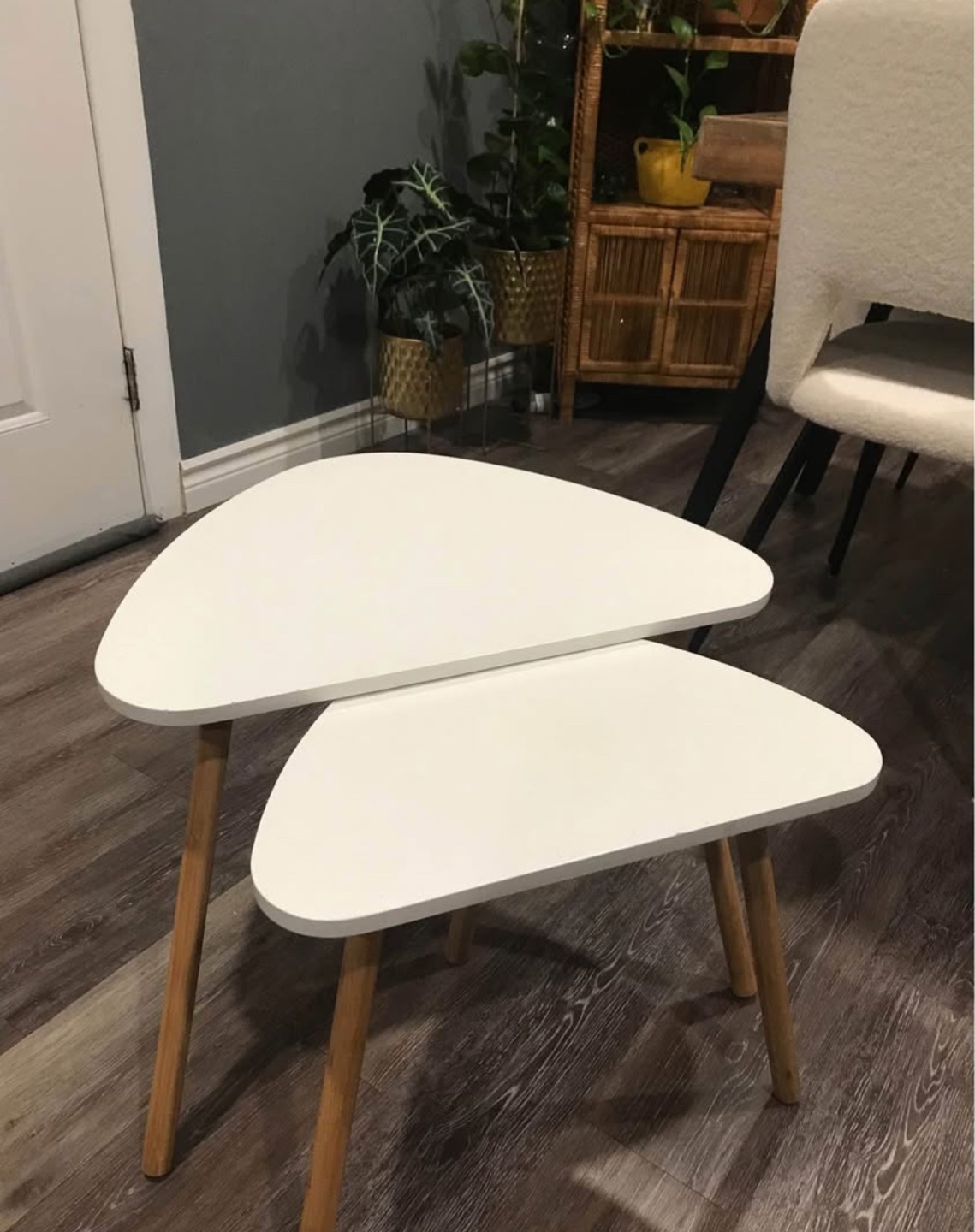 Set of 2 White Nesting Tables