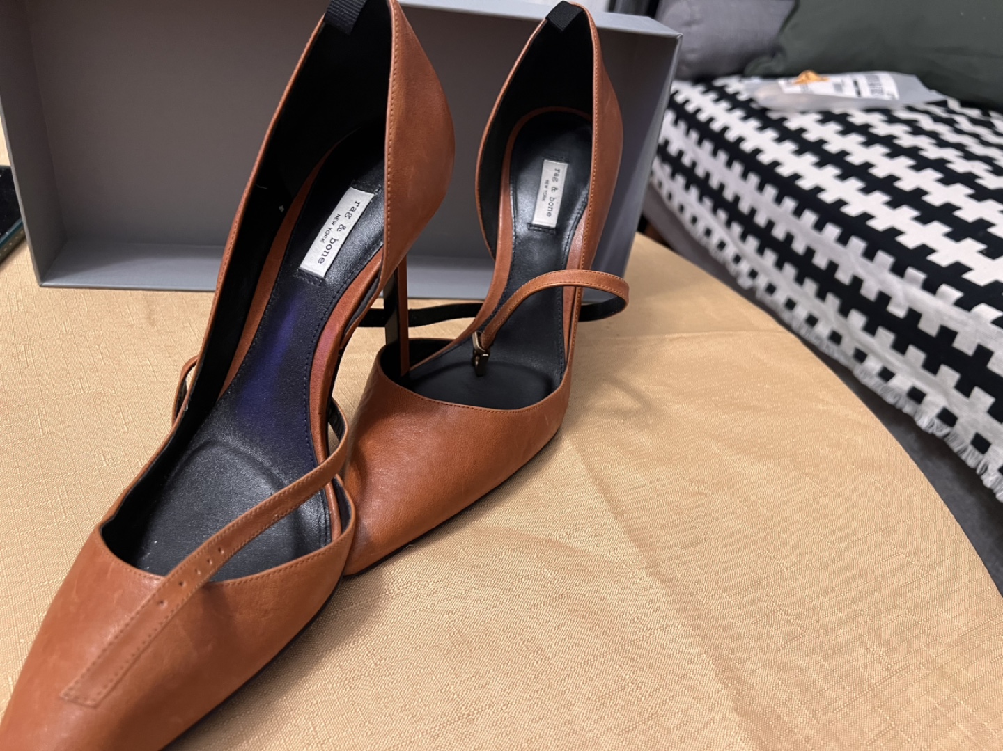 Tan Leather Heels - photo 2