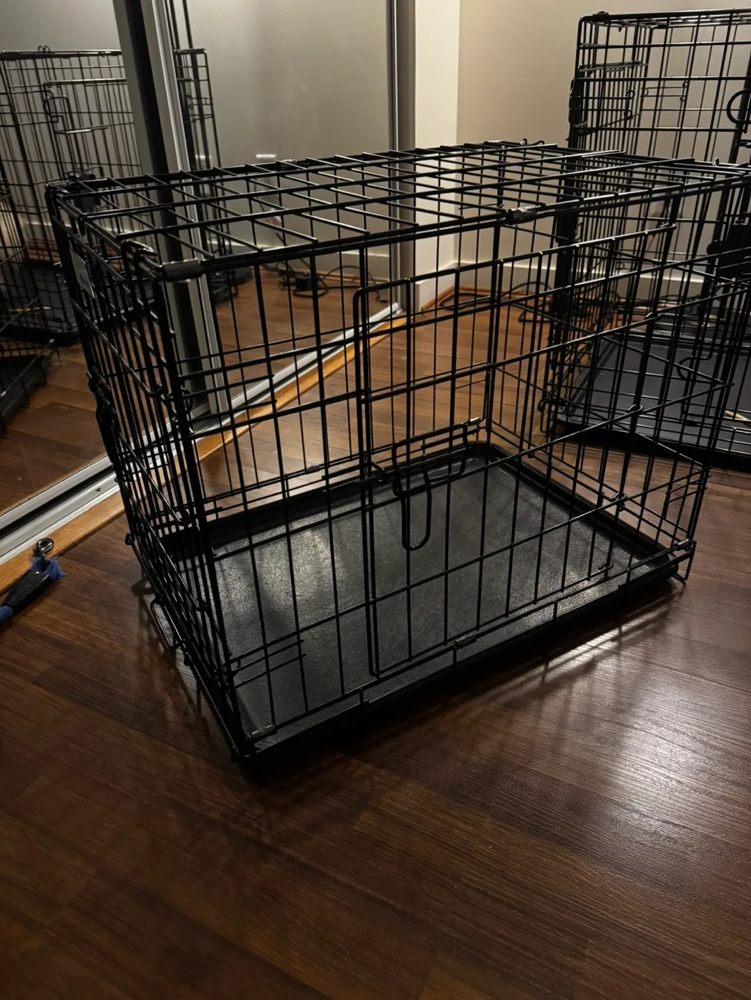 Dog Crate 24” image indicator(4)