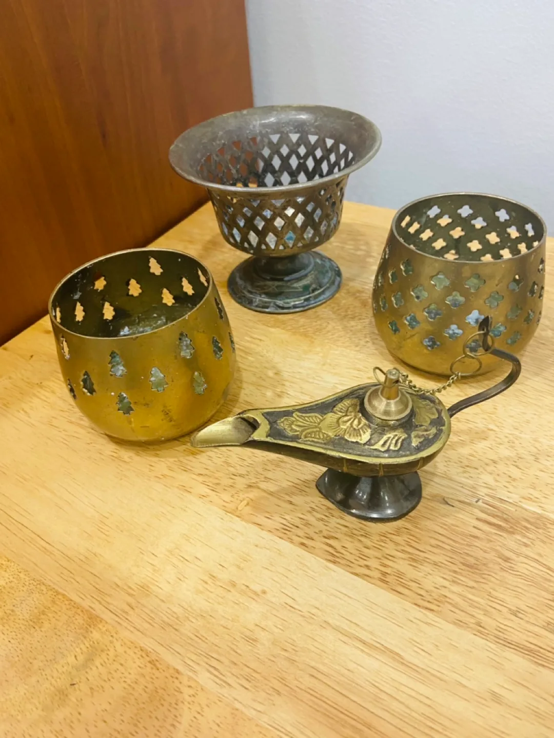 Brass Candle Holders and Genie Lamp image indicator(2)