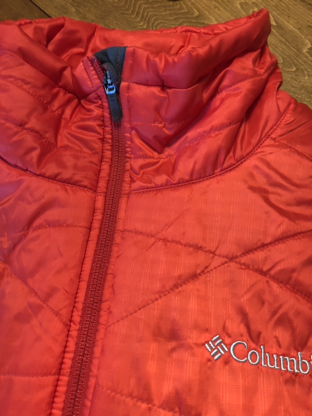 2 for 1 COLUMBIA cool weather VESTS