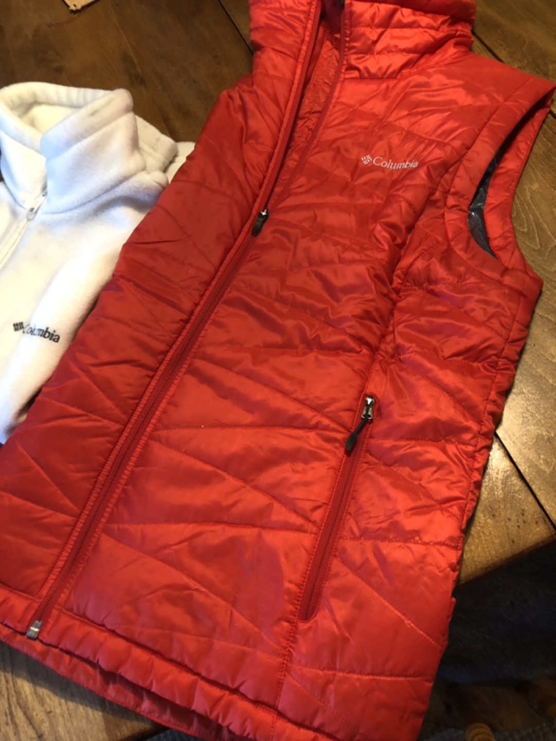 2 for 1 COLUMBIA cool weather VESTS - photo 4
