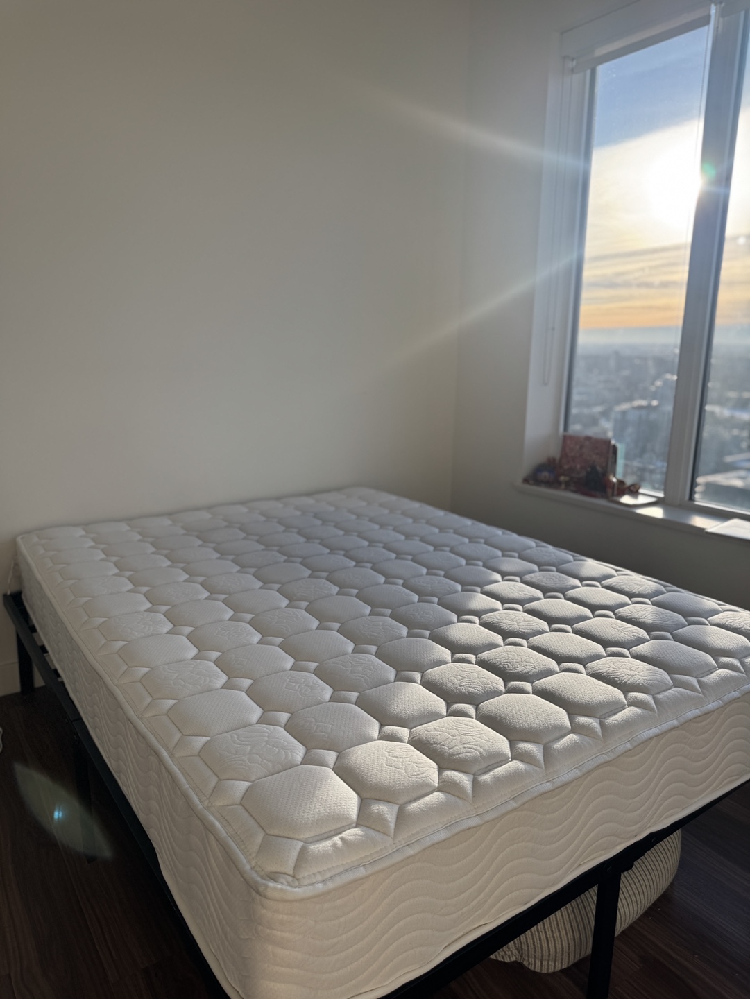 COMFY FULL SIZE MATTRESSES FOR SALE !! comfort!