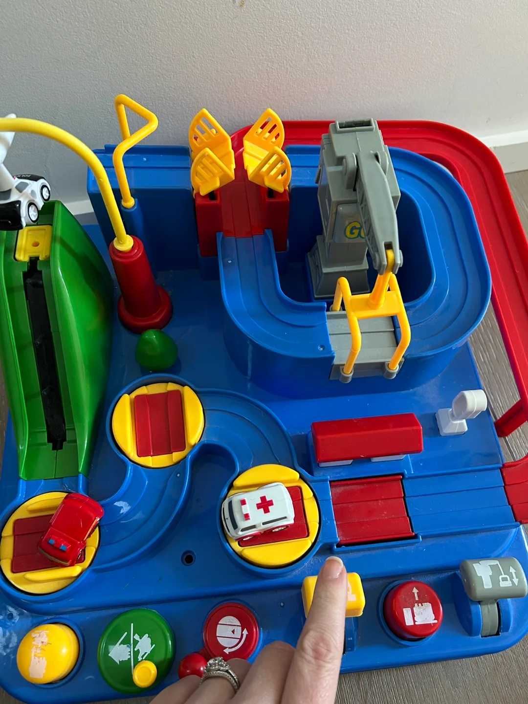 Fun Interactive City Rescue Circuit image indicator(5)