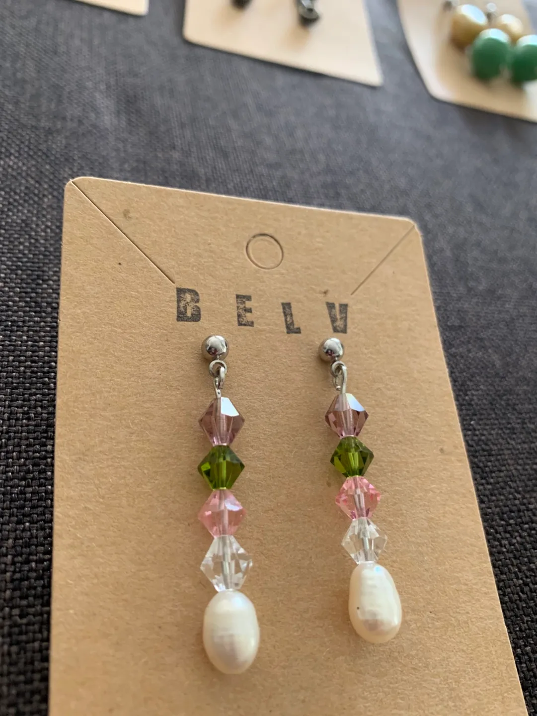 New upcycled Earrings image indicator(4)