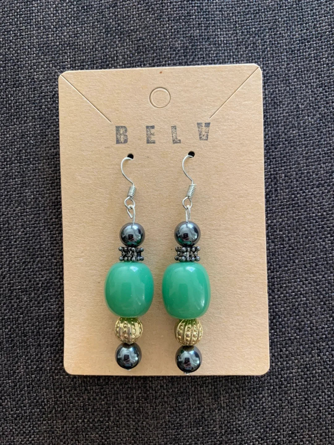 New upcycled Earrings image indicator(7)