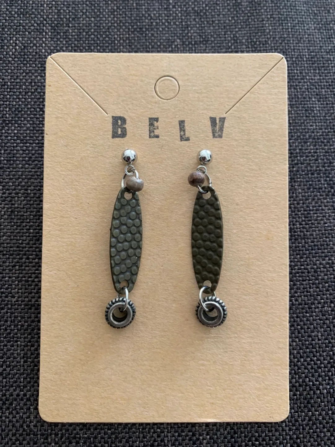 New upcycled Earrings image indicator(10)