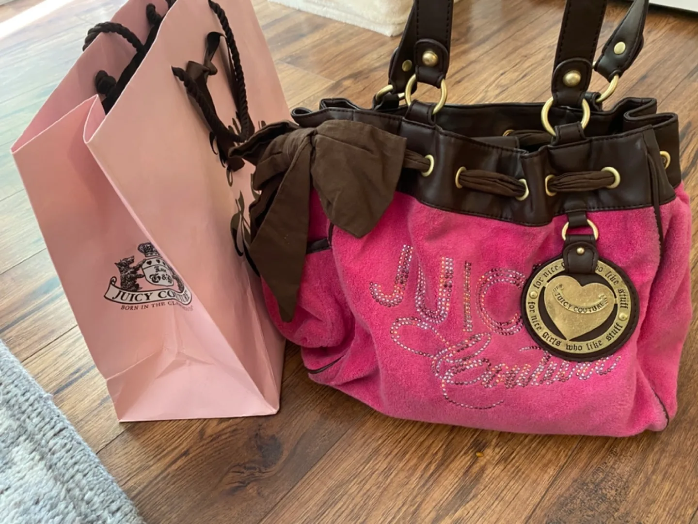 Juicy Couture Pink Velour Bag **Y2K image indicator(3)