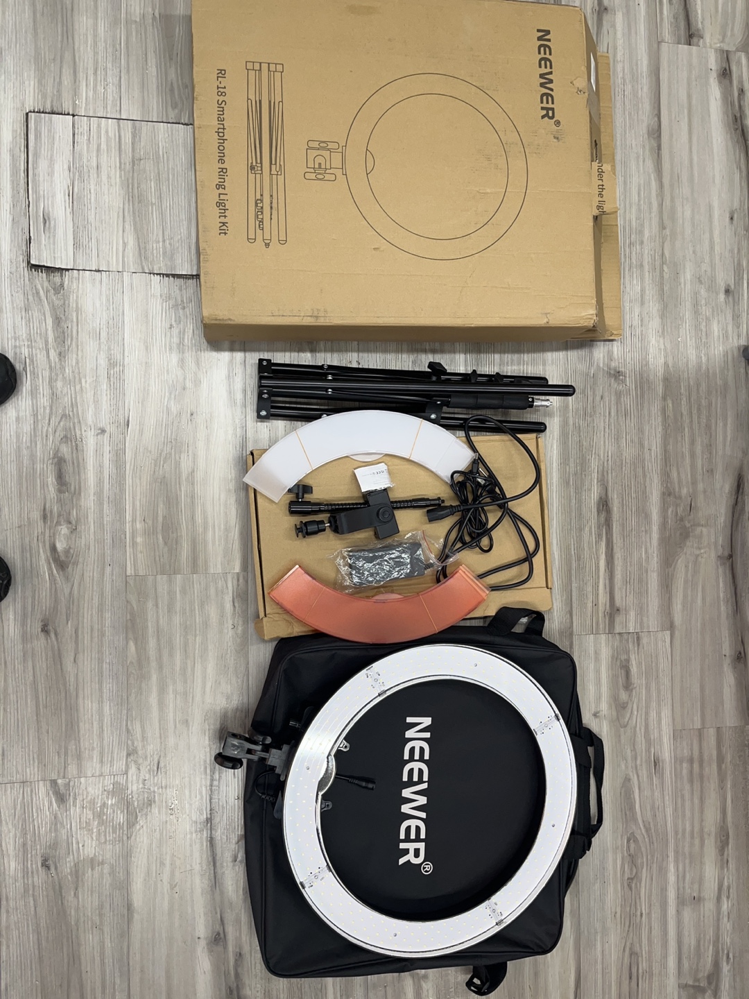 Neewer RL-18 Smartphone Ring Light Kit