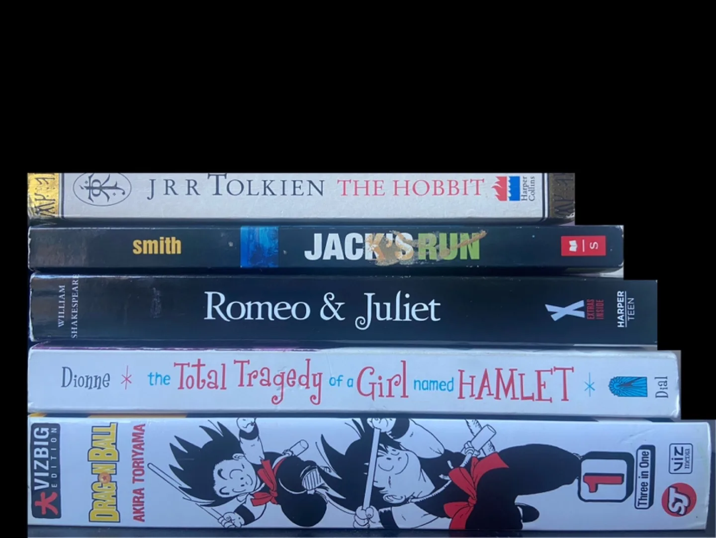 Large Lot of Graphic Novels and Books image indicator(3)