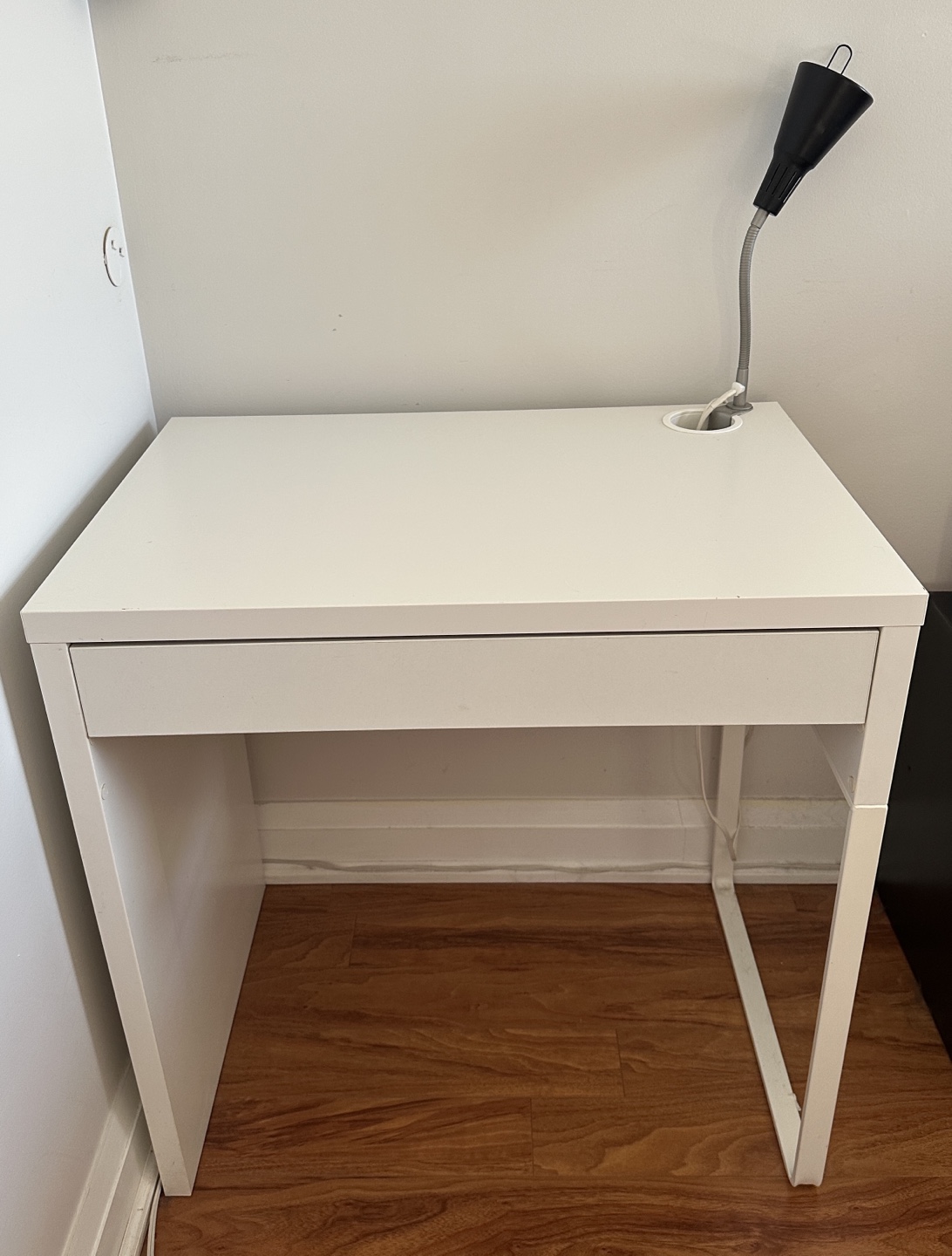 White Desk with Lamp