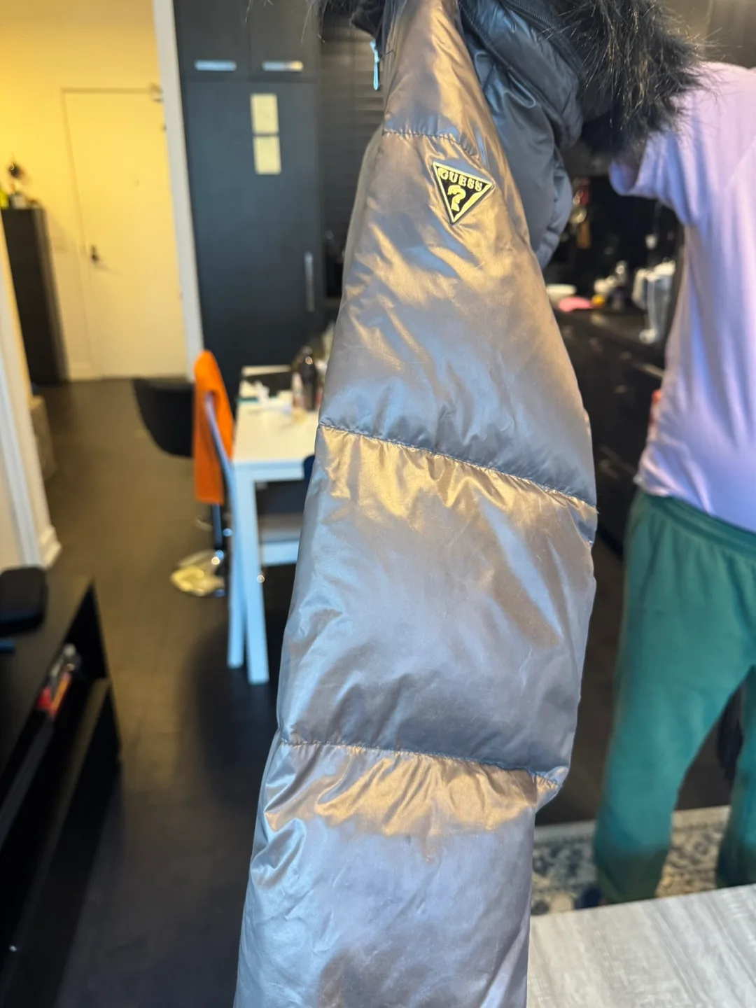 Guess Puffer Jacket image indicator(4)