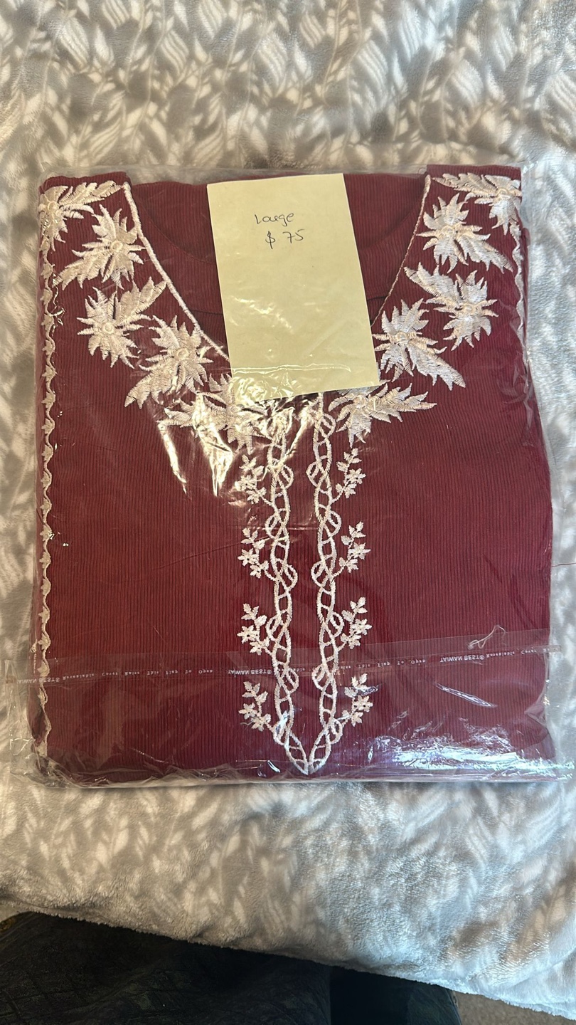 Red embroidered 3 piece suit - photo 3