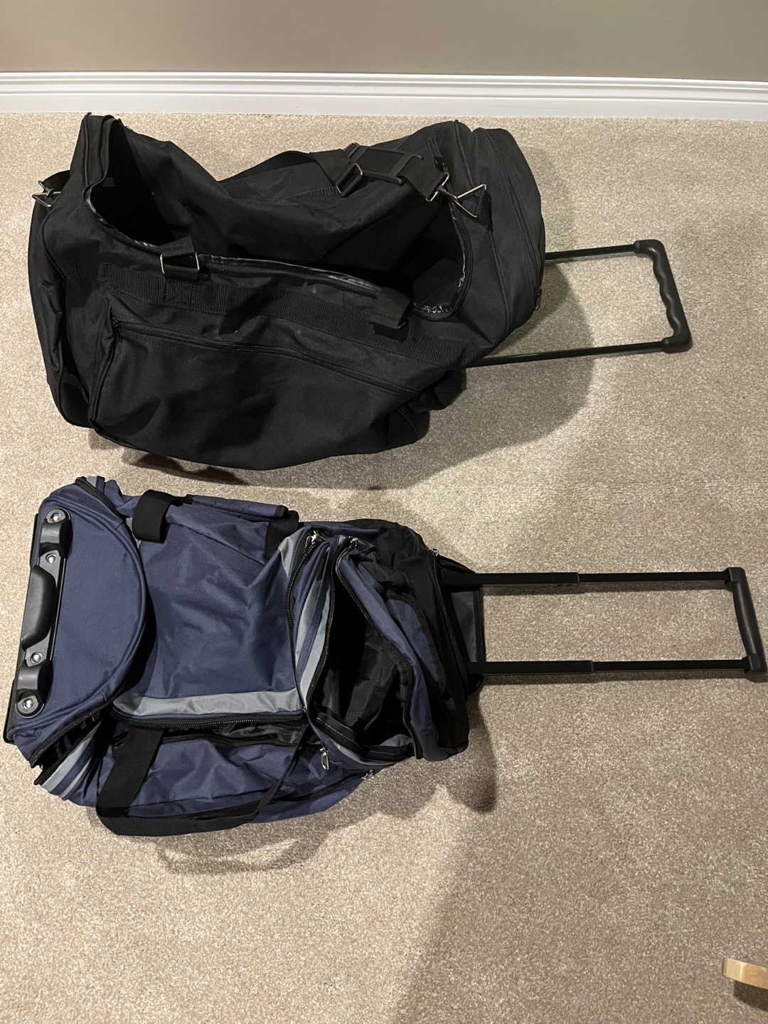 Rolling duffel bags, 2 pack