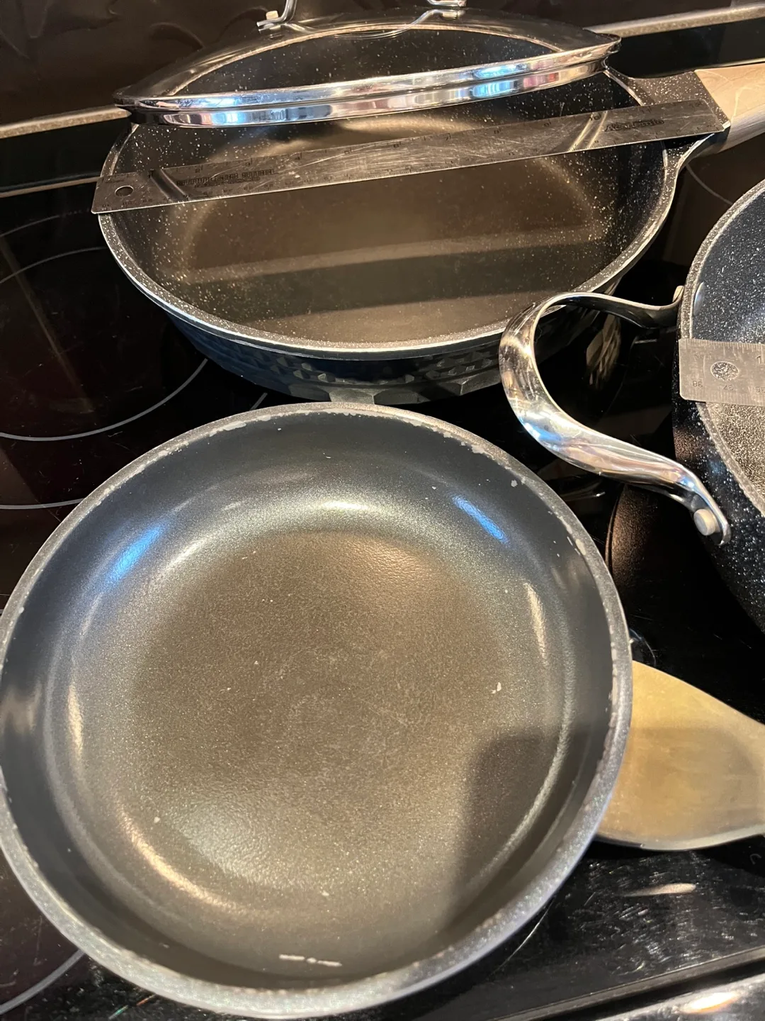 Set of 3 Non Stick Fry Pans image indicator(6)